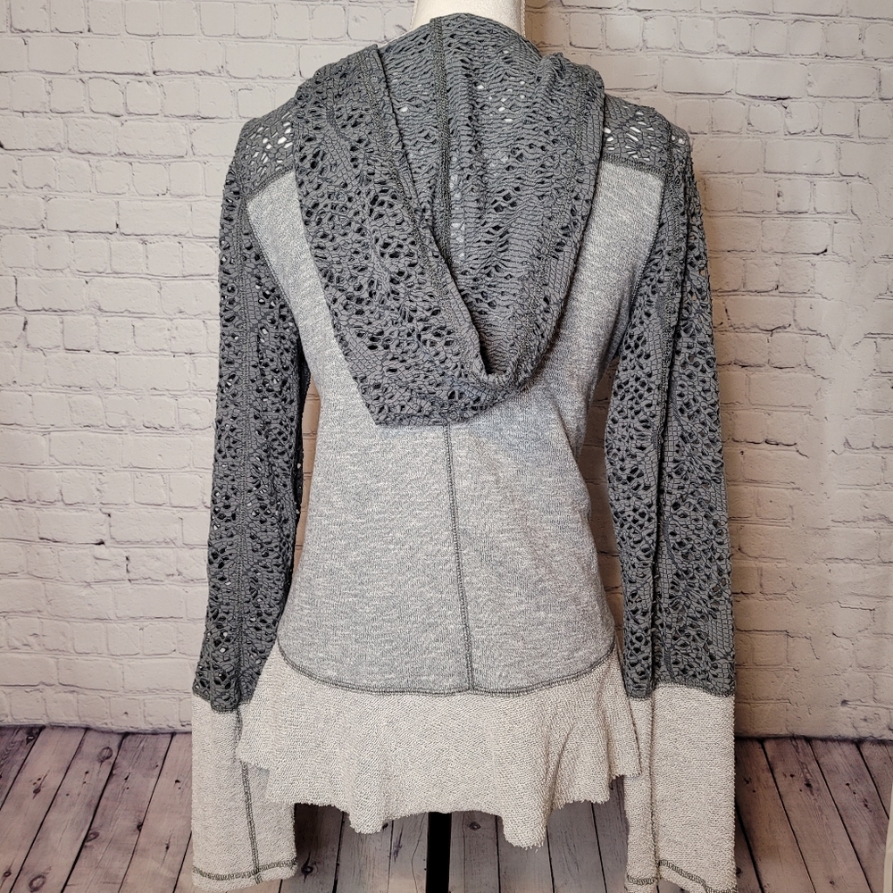 Mystree Lace zip up